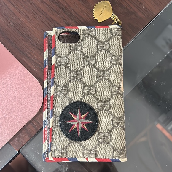 GUCCI Card Case Phone Holder - Picture 2 of 3